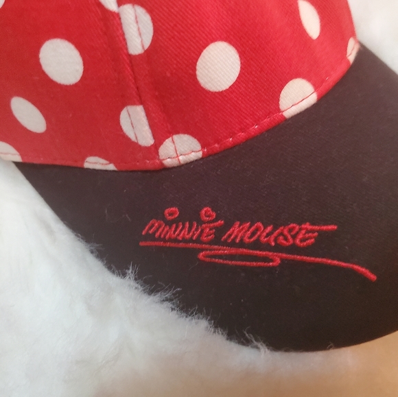 Minnie Mouse Toddler Hat - Picture 2 of 3